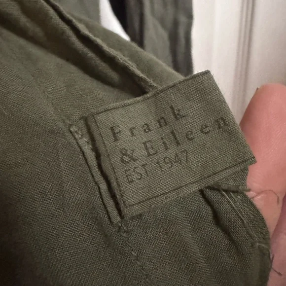 Olive Green Button-Up Shirt Frank & Eileen size small - Picture 2 of 4